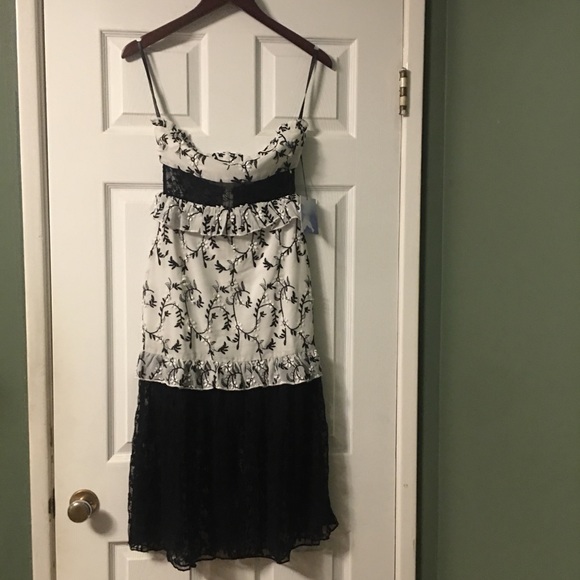 Majorelle Quinn Midi Dress in White Meadow NWT Size XS - Picture 4 of 15